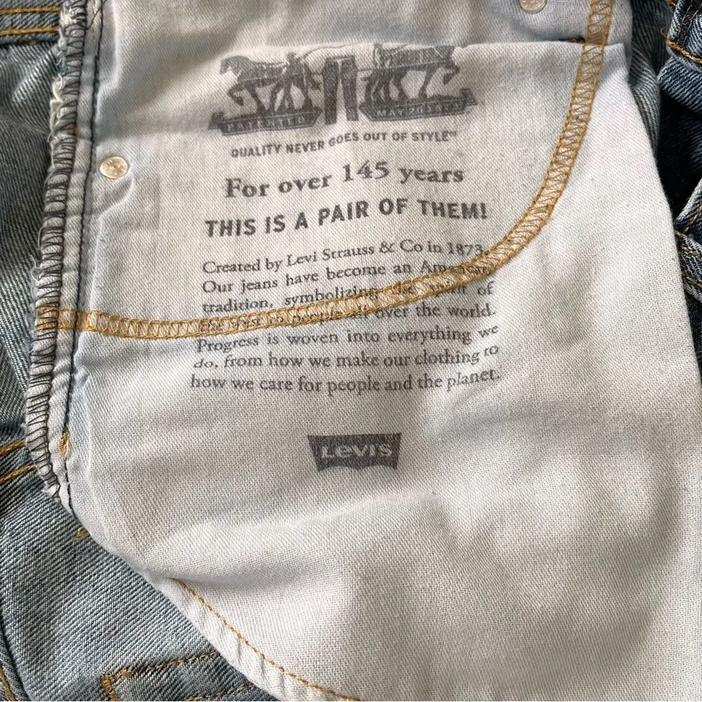 Levi's 505 Regular Fit Straight Leg Jeans in Begonia Overt Blue Size 38